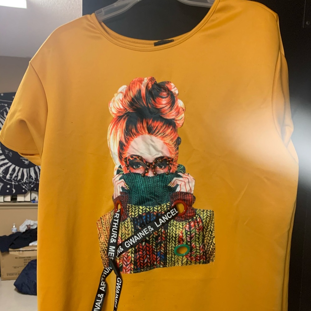 Graphic shirt